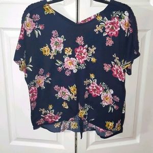 **FINAL CLEARANCE** Floral Criss Cross back Top, Large